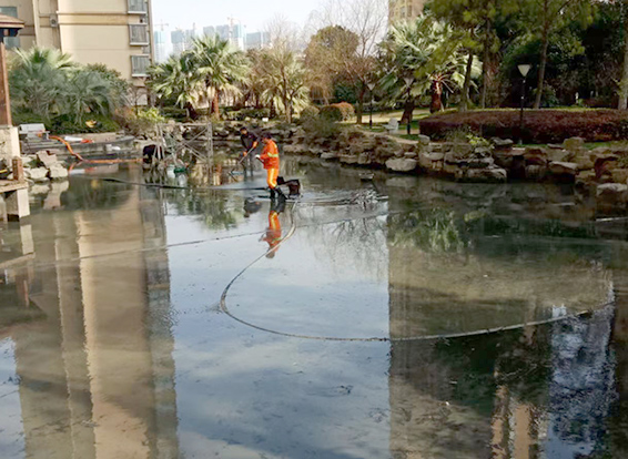 阳城景观池淤泥清理