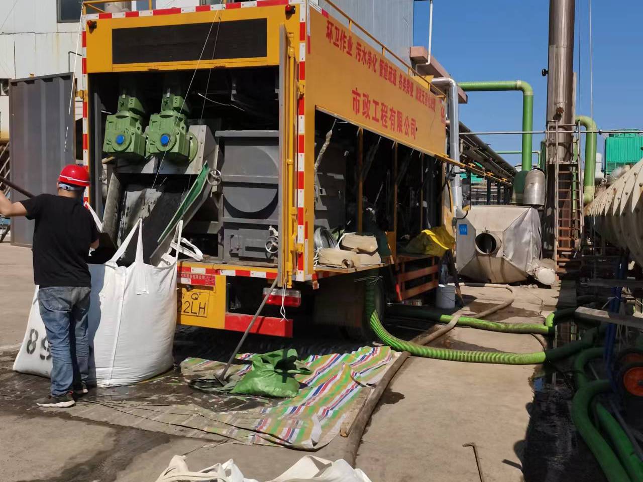 阳城淤泥压干处理